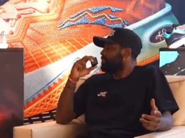 A史密斯称欧文被压价!欧文:球员也能评论媒体 你配不上那份合同