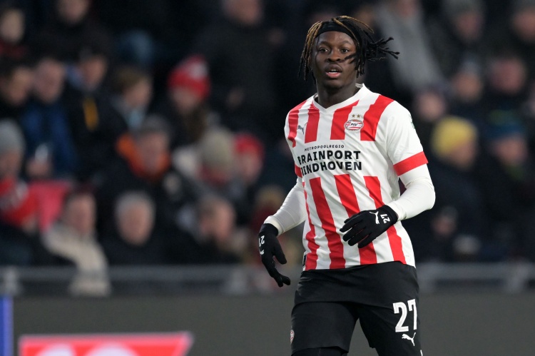 在线娱乐-罗马诺:莱比锡有信心本周完成巴卡约科交易,谈判正在推进