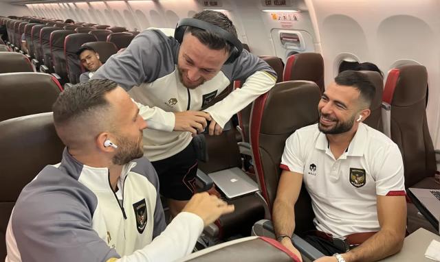 九游官网入口-18强赛漫谈②：包机并非为炫耀 应从球队需要出发