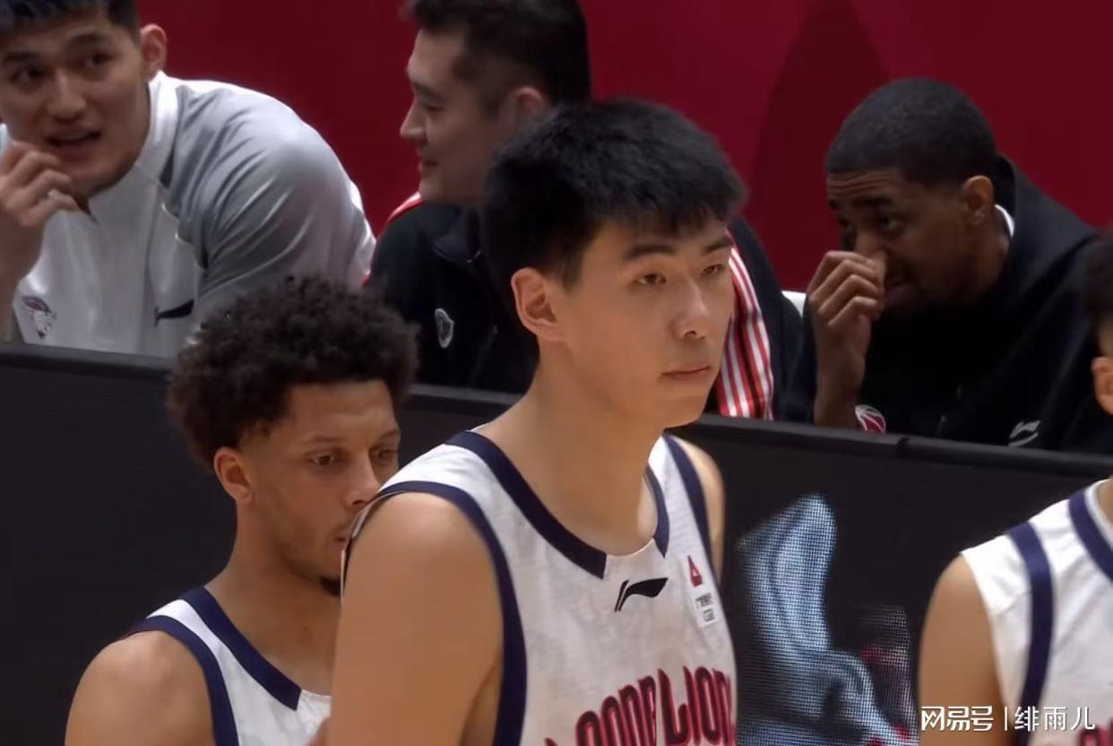 九游娱乐-断档式领先！徐昕封盖碾压全联盟，将躺进中国男篮国家队？